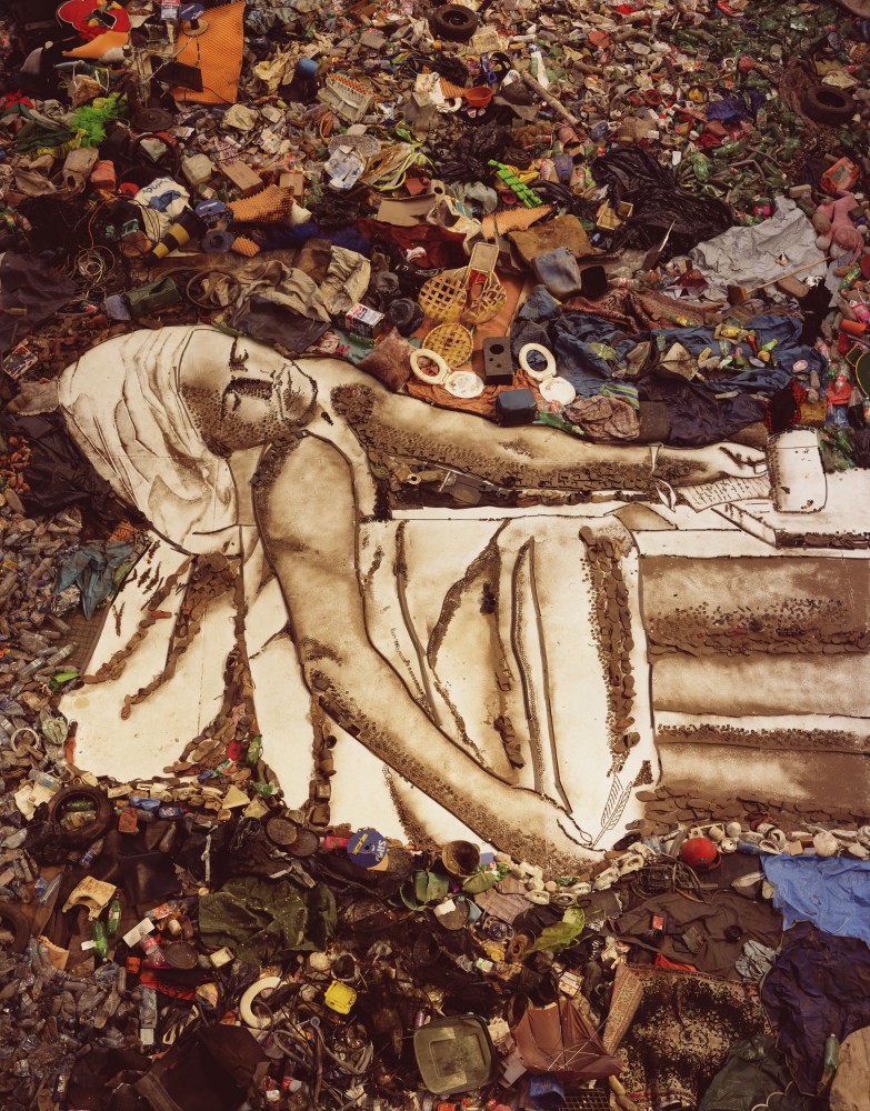 Marat (Sebastião). Pictures of Garbage. Digital C Print. 229.9 x 180.3 cm