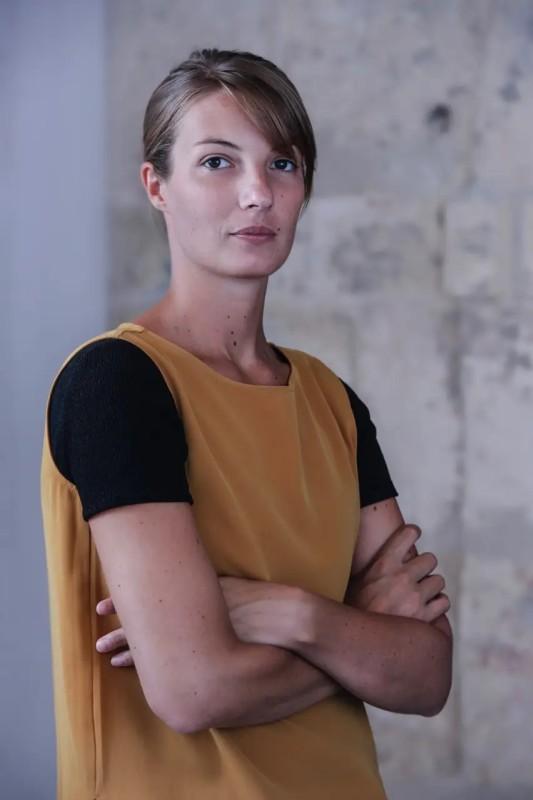 Lila Neutre